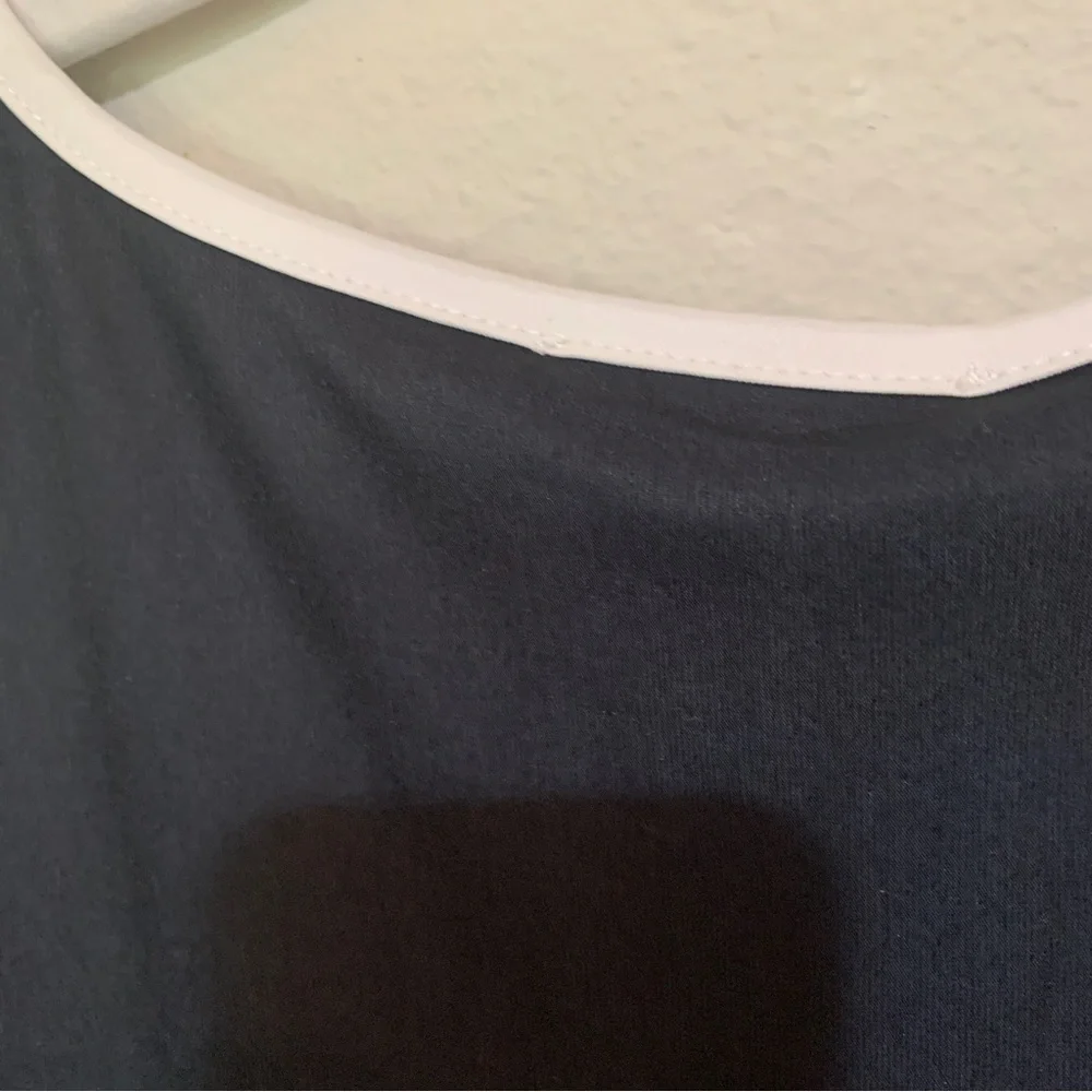 Lilly stretch top new with tags - Picture 7 of 11